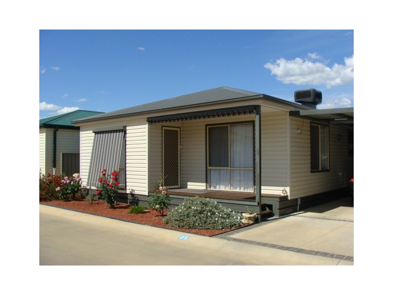 25 Swan Boulevard, Moama NSW 2731