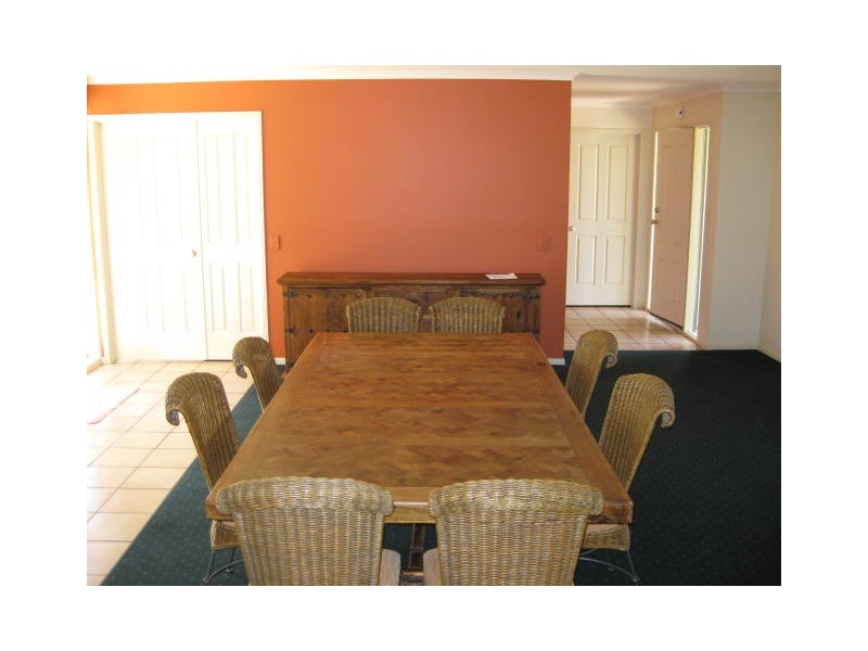 20 Genevieve Avenue, Echuca VIC 3564