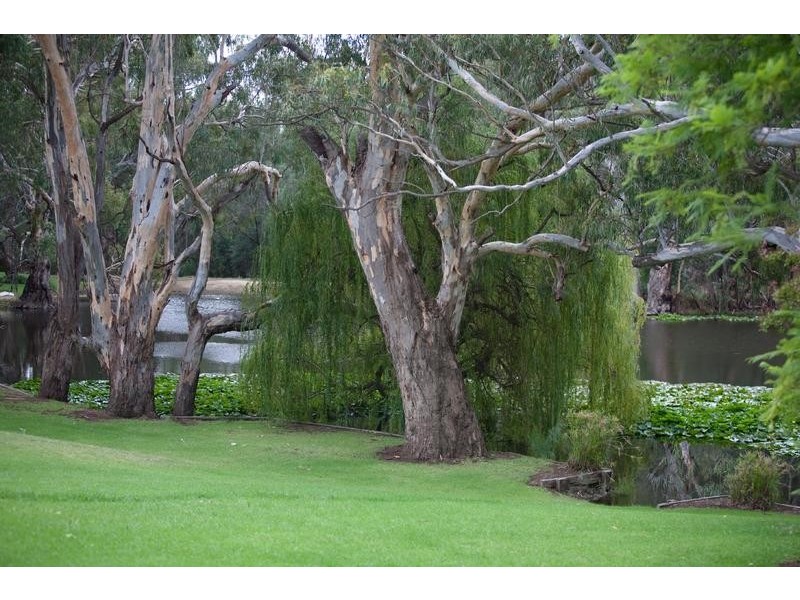 216 Wharparilla Drive, Echuca VIC 3564