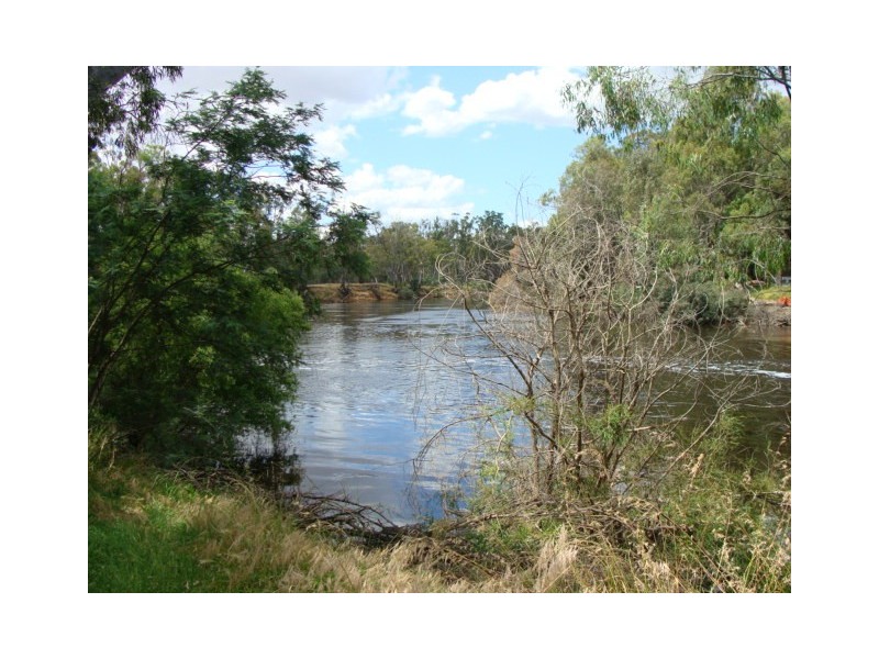 216 Wharparilla Drive, Echuca VIC 3564