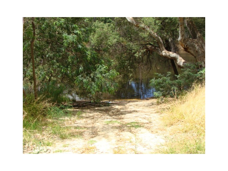 208 Wharparilla Drive, Echuca VIC 3564