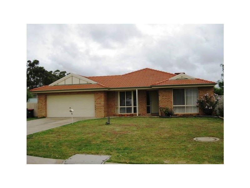 8 Callender Court, Moama NSW 2731