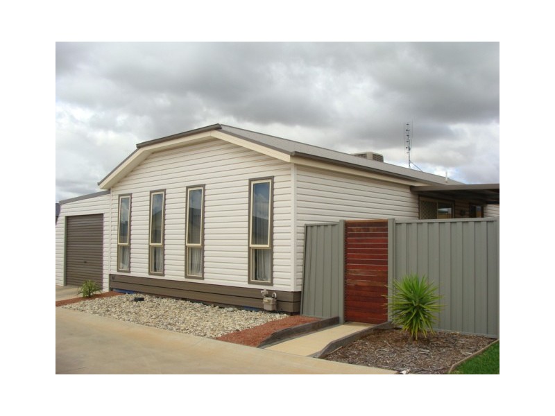 1 Paradise Place Cobb Haven, Moama NSW 2731