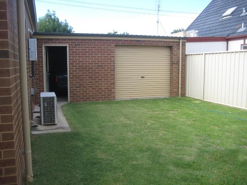 1/2 Echuca Street, Moama NSW 2731