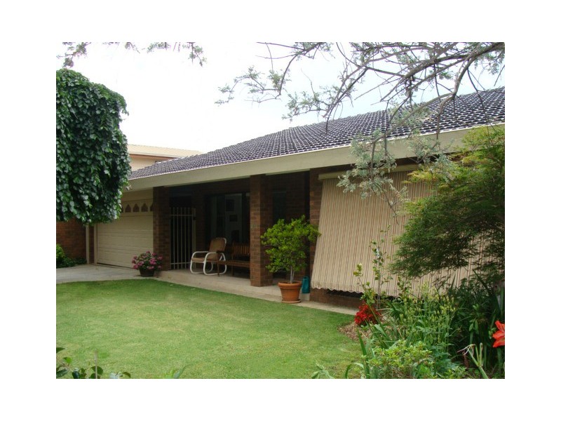 107 Campaspe Esplanade, Echuca VIC 3564