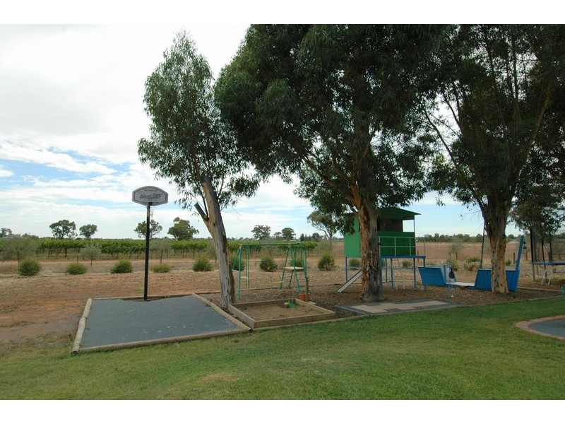 20 Hollara Drive, Moama NSW 2731