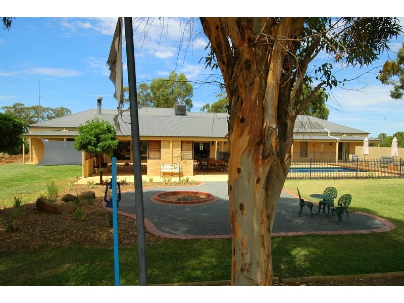 20 Hollara Drive, Moama NSW 2731