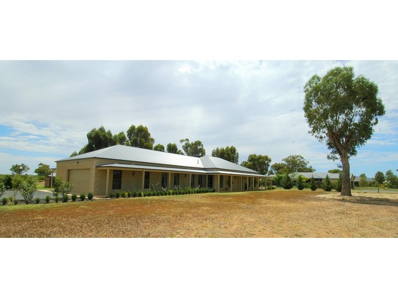20 Hollara Drive, Moama NSW 2731