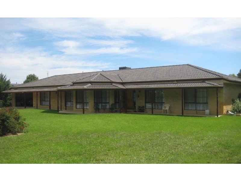 7 Schoeffel Drive, Echuca VIC 3564