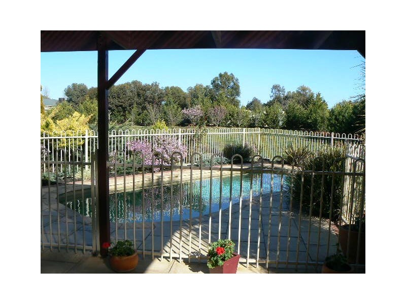 7 Schoeffel Drive, Echuca VIC 3564