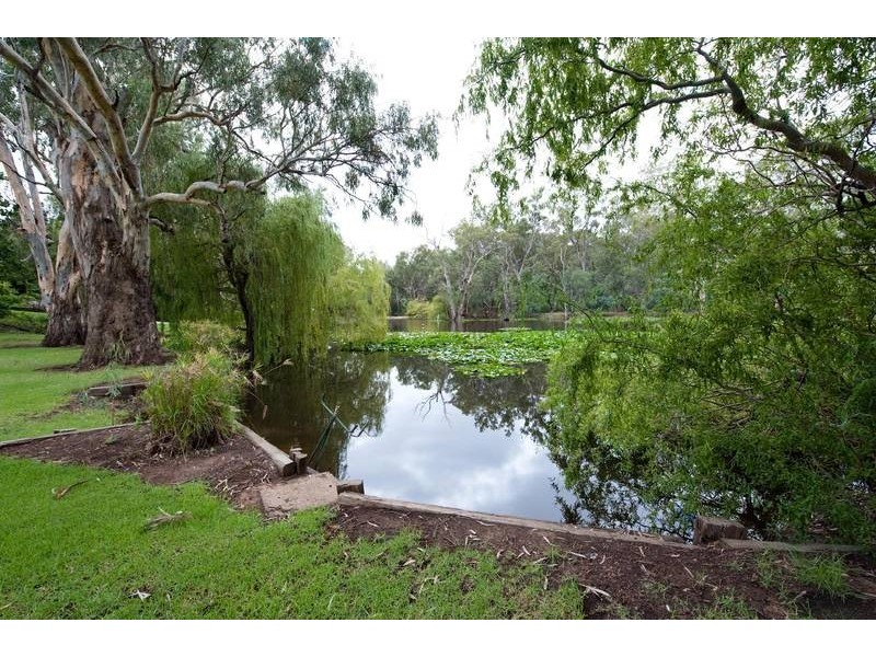208 Wharparilla Drive, Echuca VIC 3564