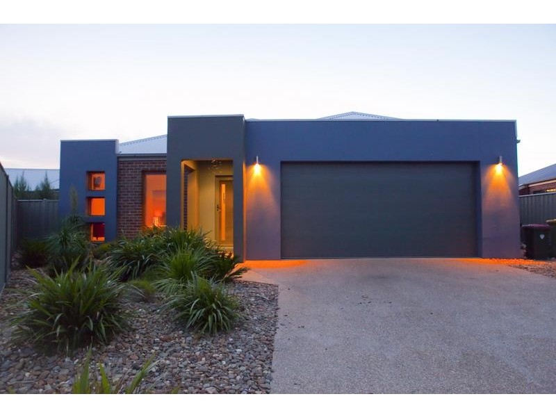 5 Yeovil Court, Echuca VIC 3564