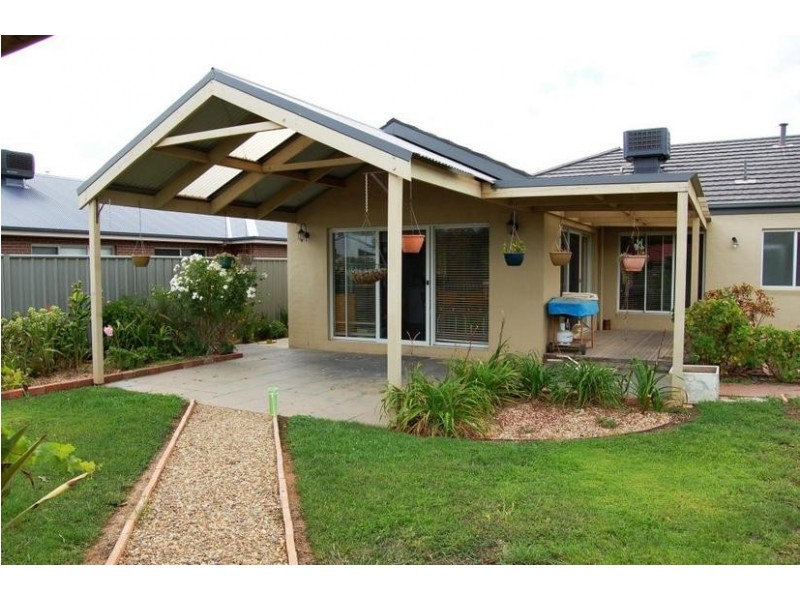 9 Park Avenue, Echuca VIC 3564