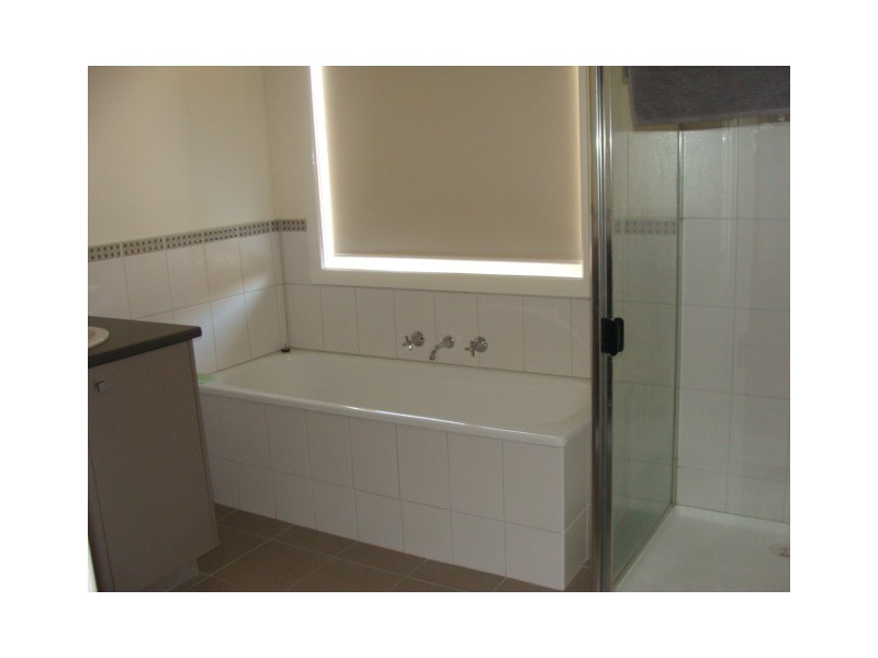 10/142-144 Bowen Street, Echuca VIC 3564