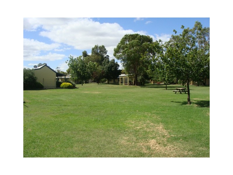 162 Perricoota Road, Moama NSW 2731