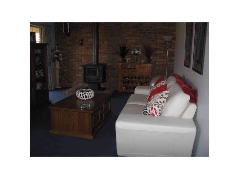 13 Lawrence Street, Mathoura NSW 2710