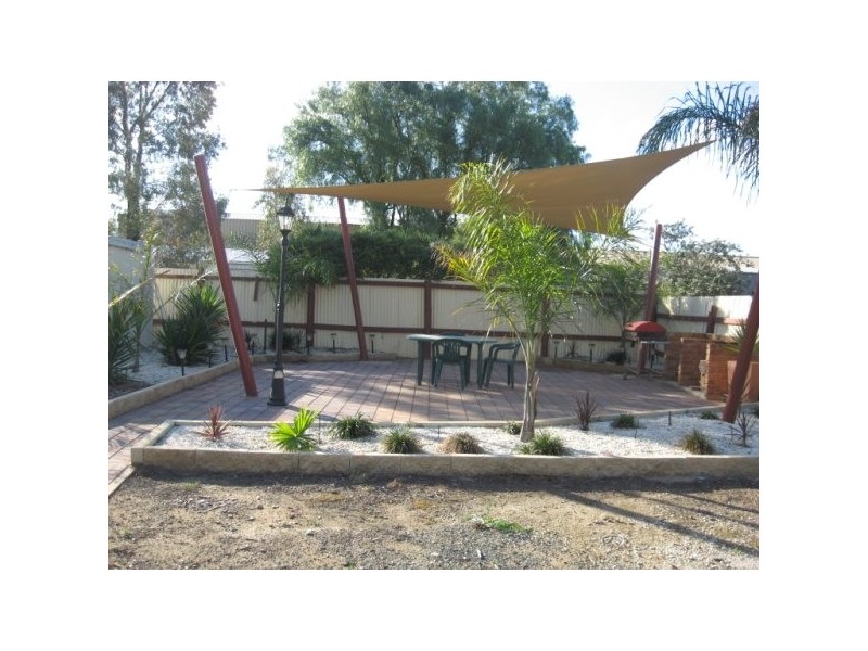 13 Lawrence Street, Mathoura NSW 2710