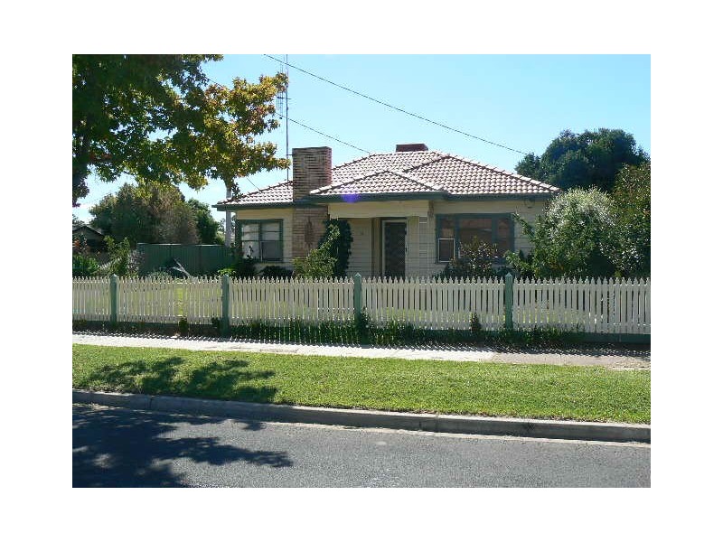14 Poplar Street, Echuca VIC 3564