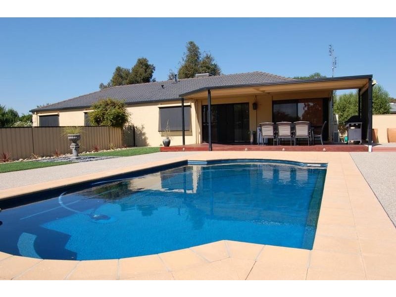 2 River Park Drive, Moama NSW 2731