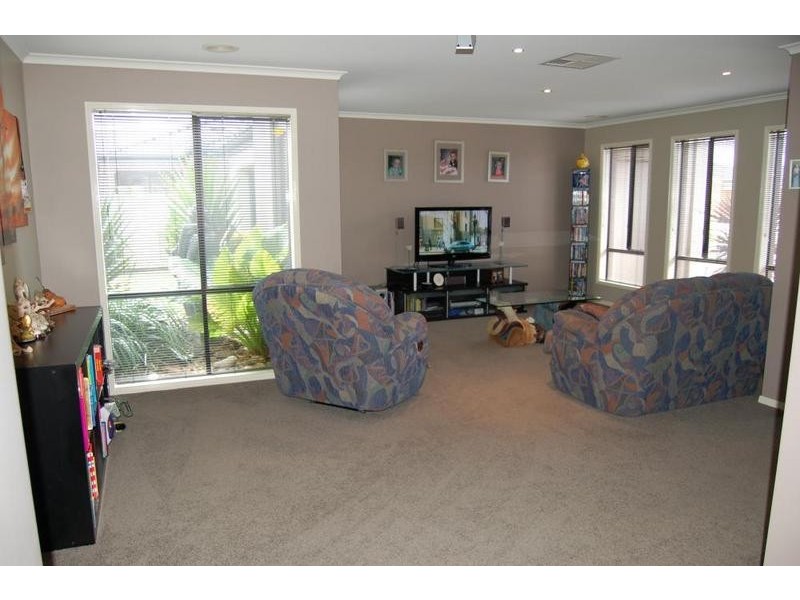 28 Genevieve Avenue, Echuca VIC 3564