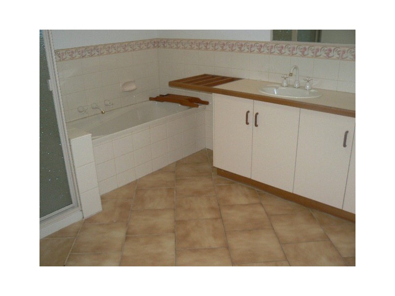 108 Wharparilla Dve, Echuca VIC 3564