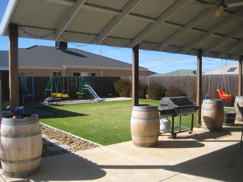 38 Bridlington Avenue, Echuca VIC 3564