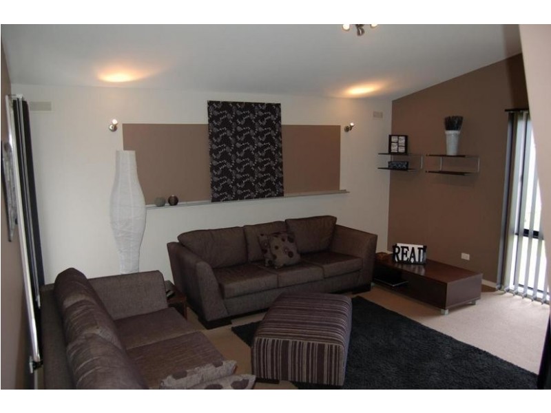 24 Kingfisher Drive West, Moama NSW 2731