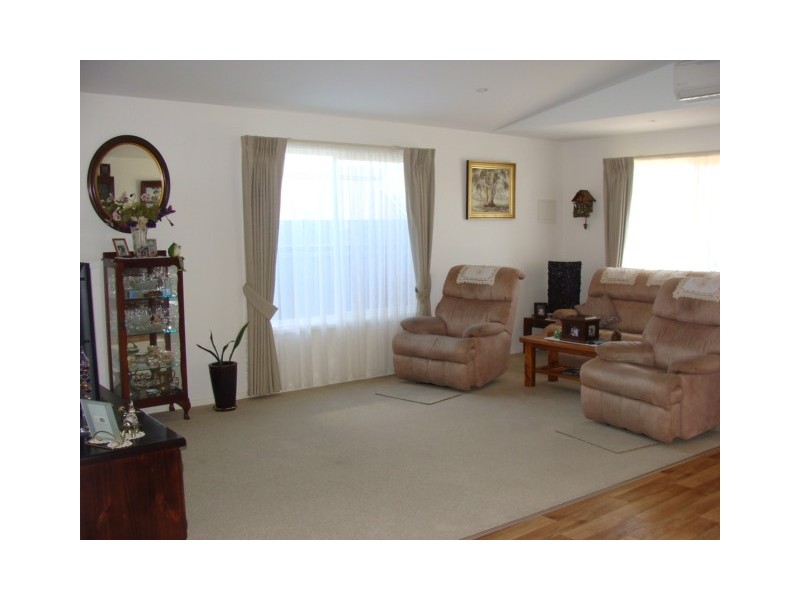 104 Swan Boulevard, Moama NSW 2731