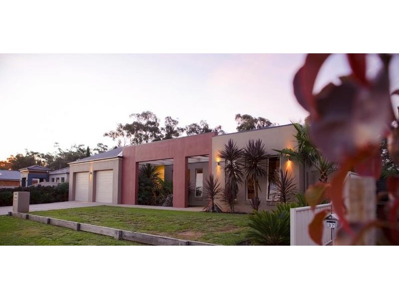 39 Glencoe Boulevard, Moama NSW 2731