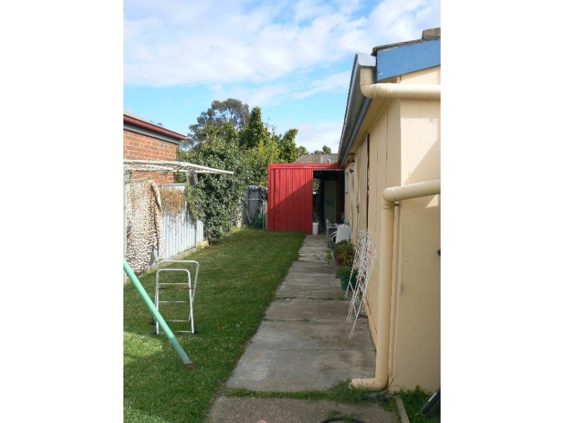 13 Eyre Street, Echuca VIC 3564