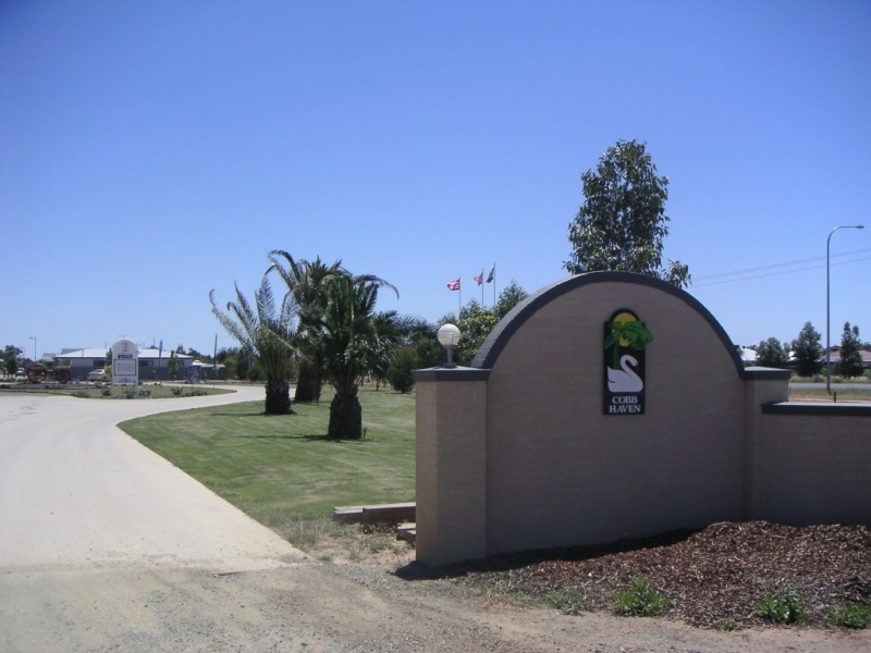 001 Cobb Highway, Moama NSW 2731