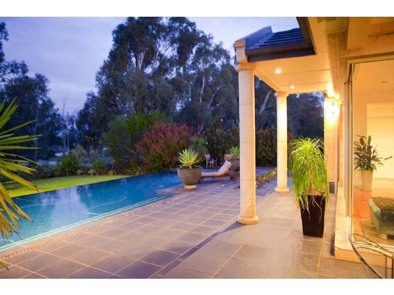 94 Wharparilla Drive, Echuca VIC 3564