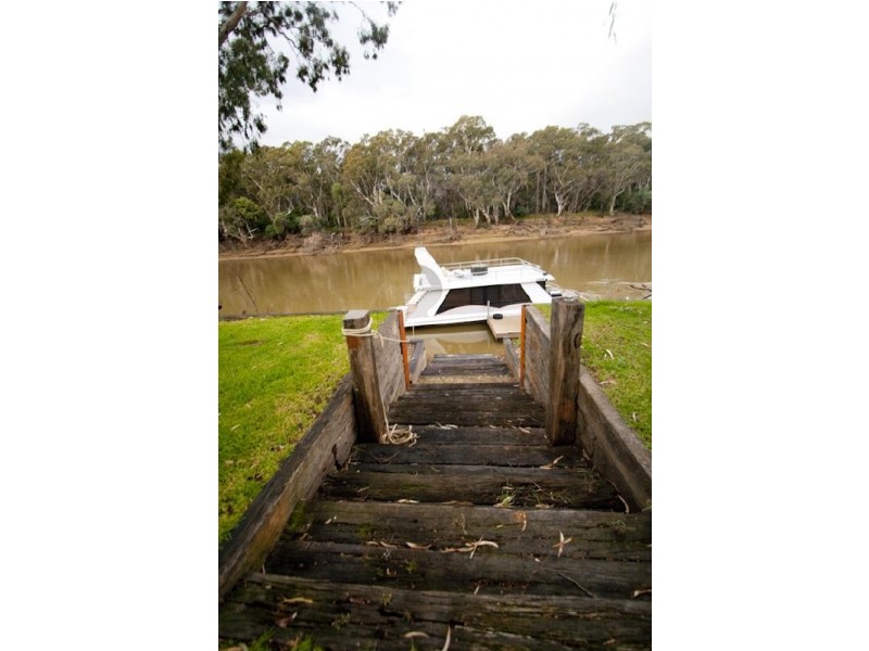 94 Wharparilla Drive, Echuca VIC 3564