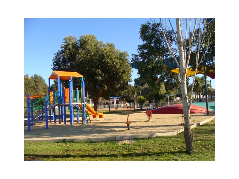 Cabin 220 Old Barmah Road, Moama NSW 2731