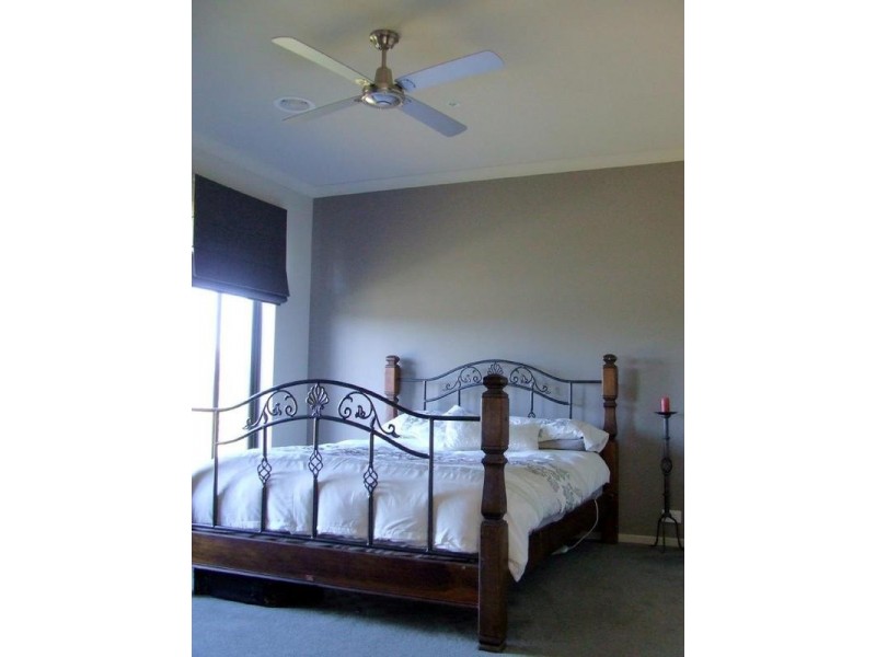 8 Westin Place, Echuca VIC 3564