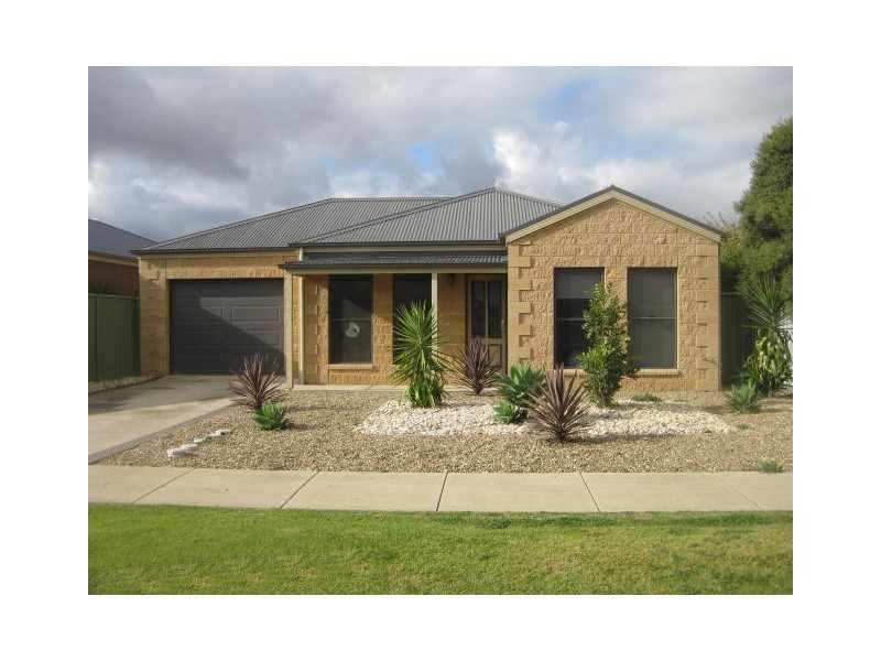 1/76 Sturt Street, Echuca VIC 3564