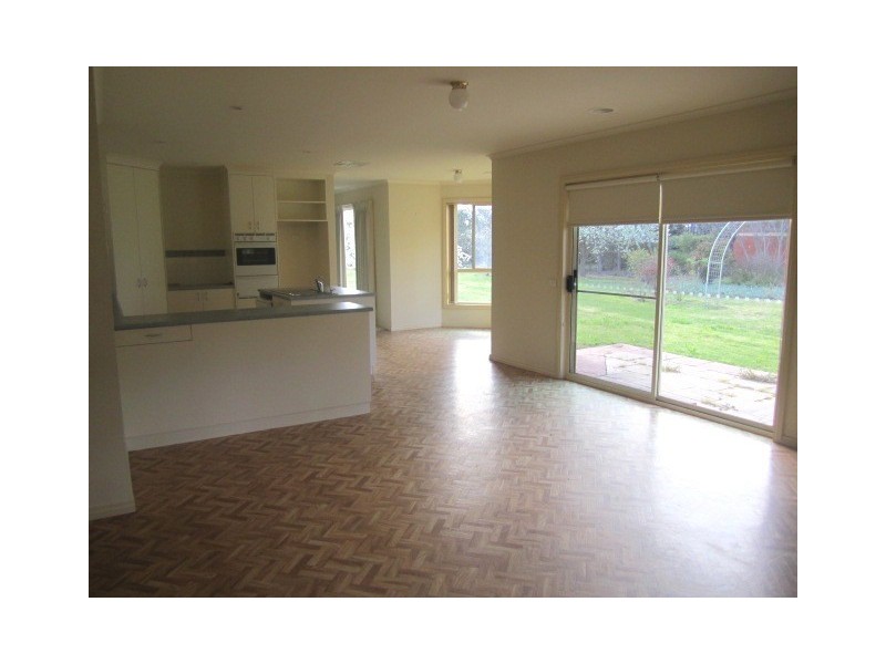17 Charters Drive, Moama NSW 2731