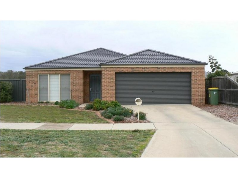 54 Shackell Street, Echuca VIC 3564
