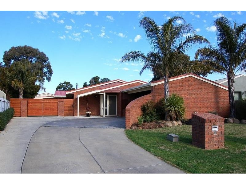 40 Adelaide Crescent, Echuca VIC 3564