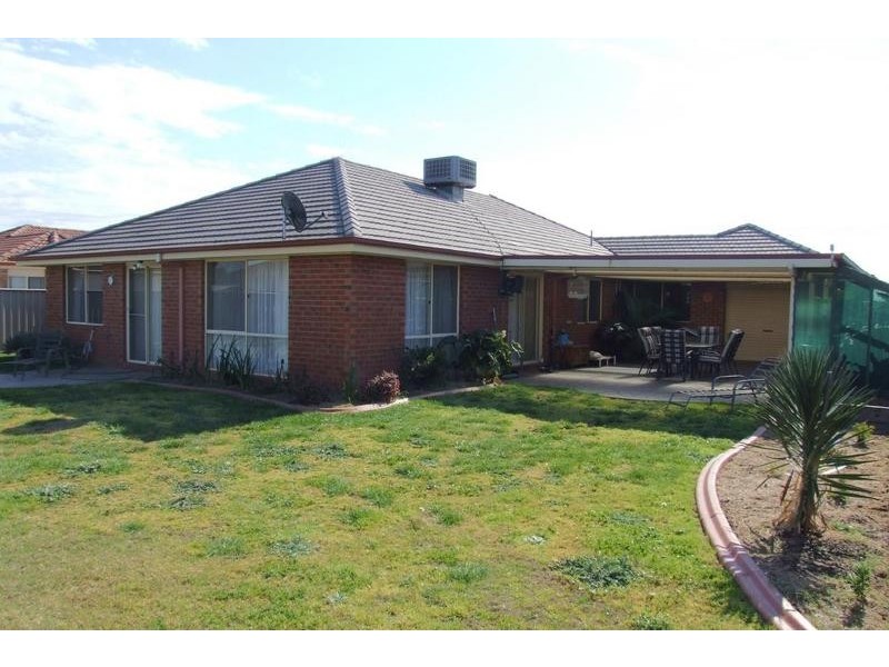 27 McSwain Road, Echuca VIC 3564