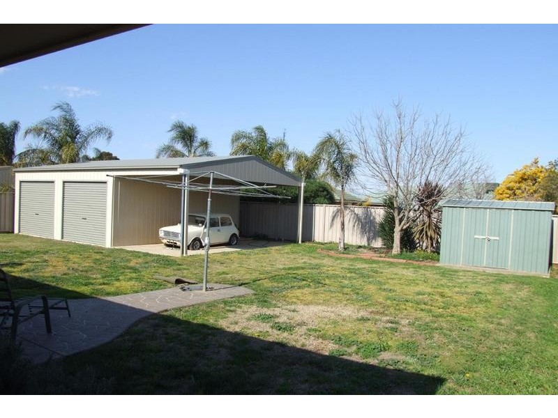 27 McSwain Road, Echuca VIC 3564