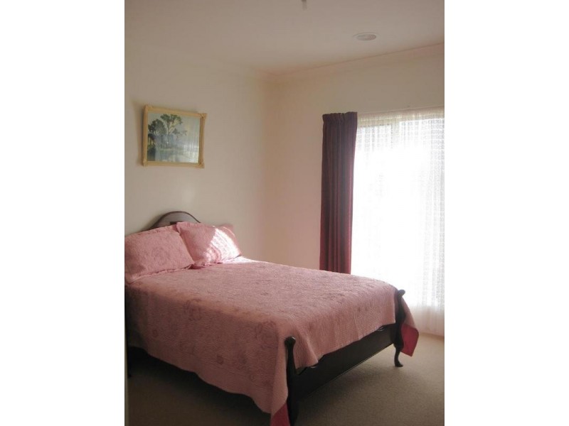 11b Brenton Avenue, Echuca VIC 3564