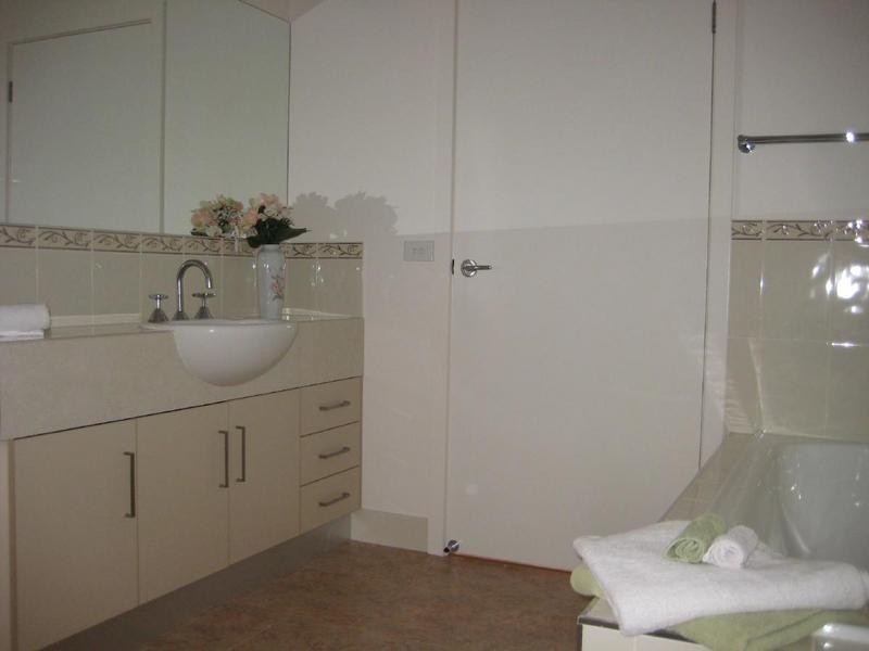 11b Brenton Avenue, Echuca VIC 3564