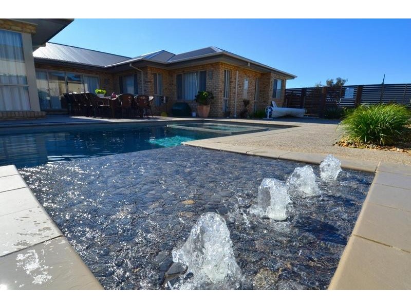 5a Cabernet Drive, Moama NSW 2731