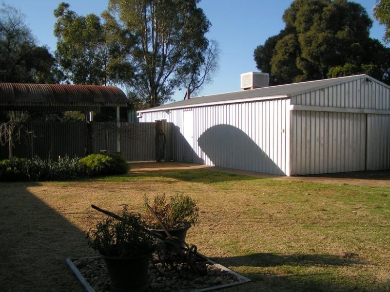 4 Deakin Street, Lockington VIC 3563