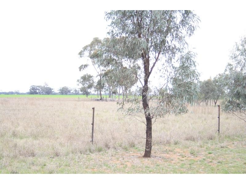 001 Cnr Cobb Highway & Barnes Road, Moama NSW 2731