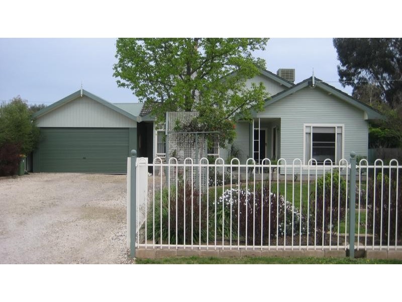 51 Hovell Street, Echuca VIC 3564