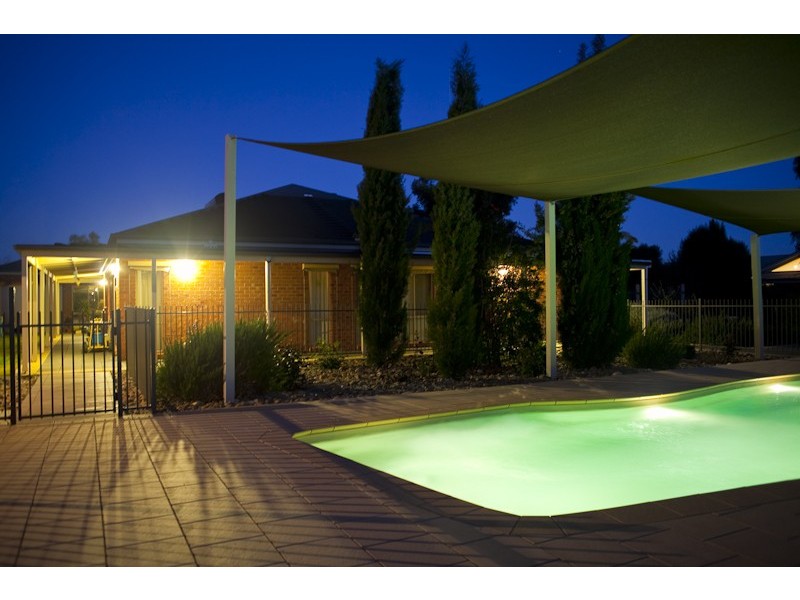 25 Wharparilla Drive, Echuca VIC 3564