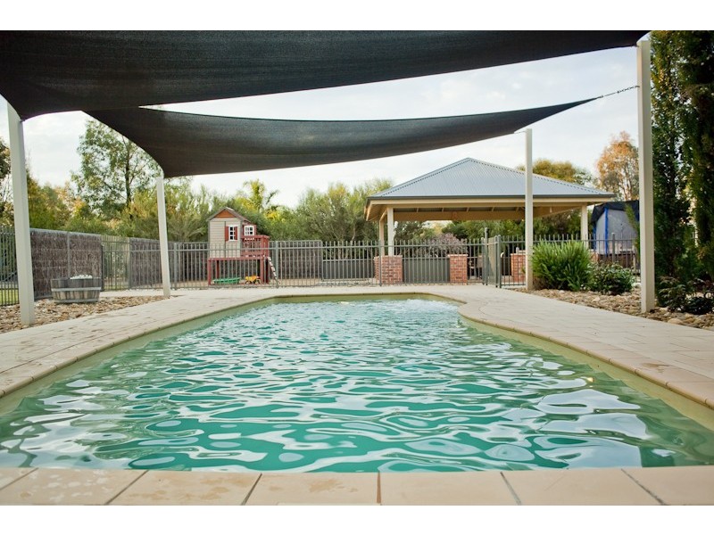 25 Wharparilla Drive, Echuca VIC 3564