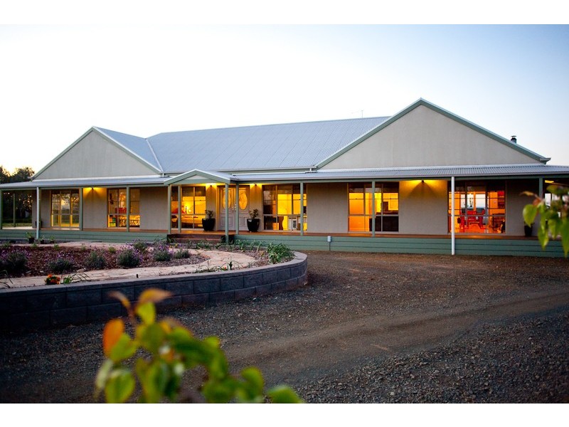 59 Crumpler Lane, Echuca VIC 3564